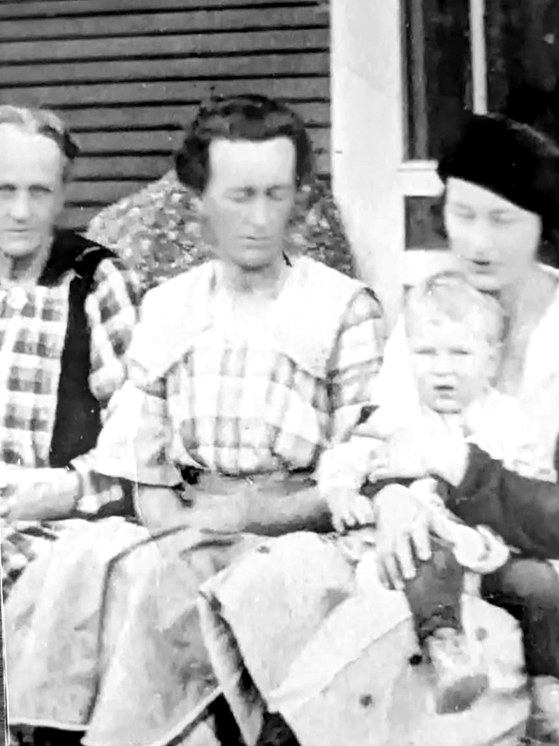 VanDeren family photograph. Myrtle Cecil VanDeren, baby Emmit, and Clyde